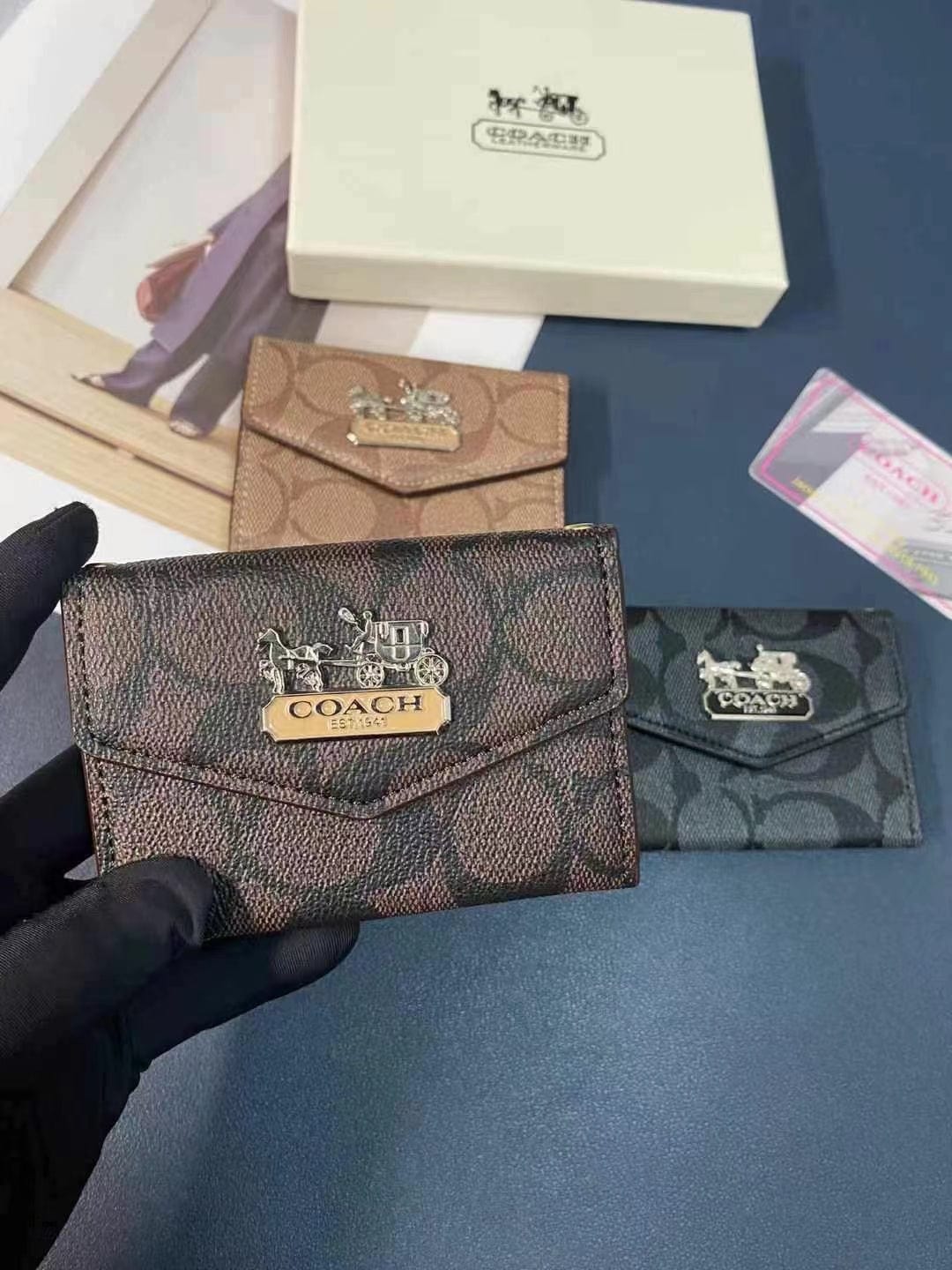 HypedEffects Coach Signature Card Holder Wallet with Horse and Carriage Logo