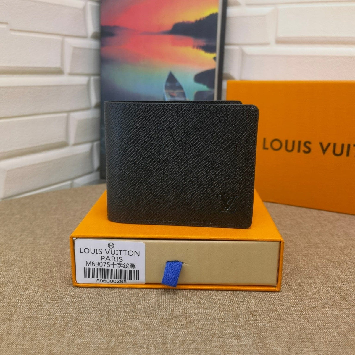 HypedEffects Black Leather louis vuitton Wallet With Gray Monogram