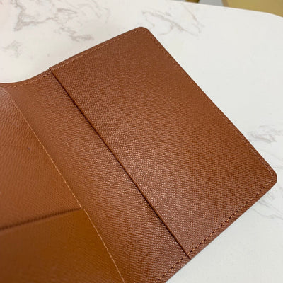 HypedEffects Brown louis vuitton Monogram Passport Holder