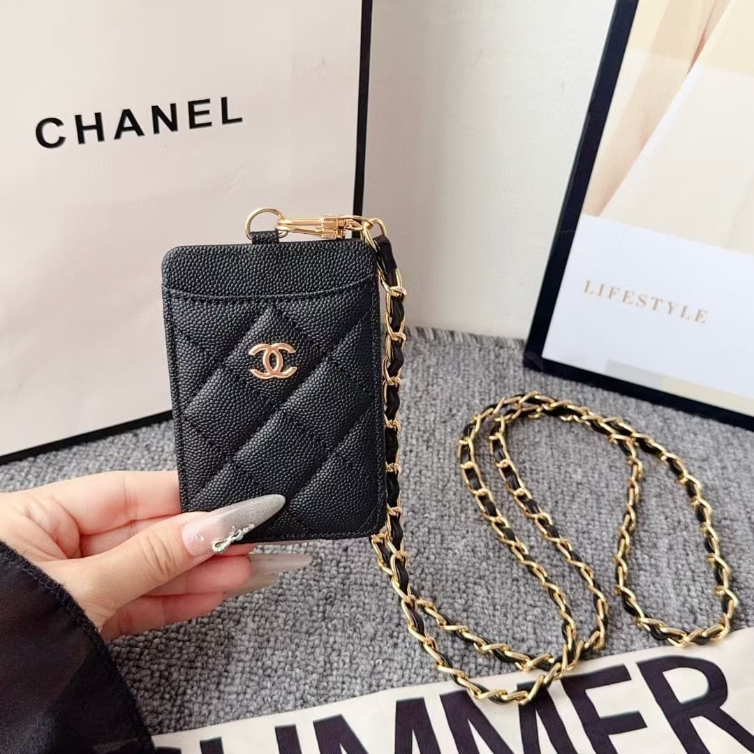HypedEffects cc Quilted Leather Card Holder with Chain Strap Luxury Designer Card Case