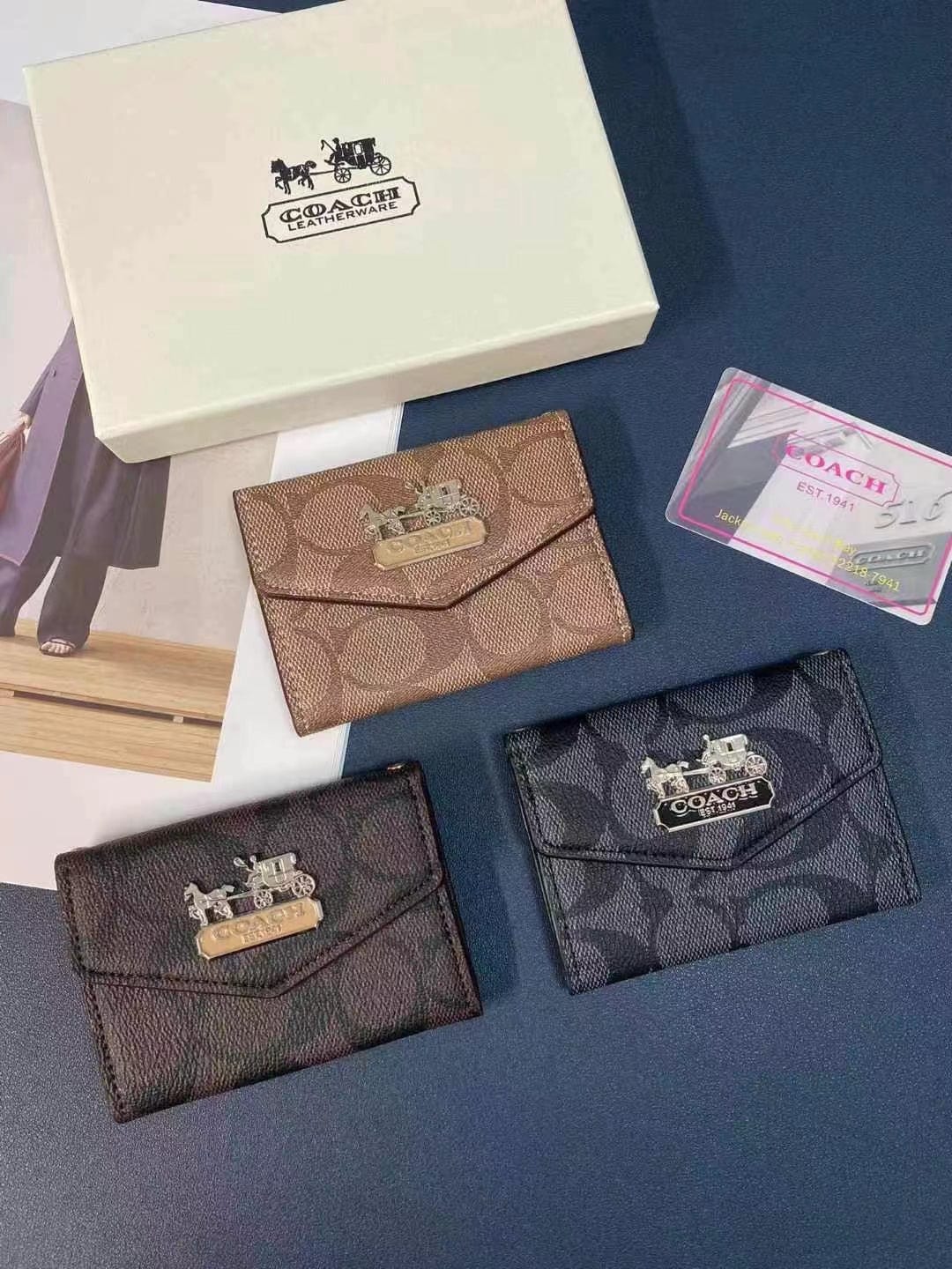 HypedEffects Coach Signature Card Holder Wallet with Horse and Carriage Logo