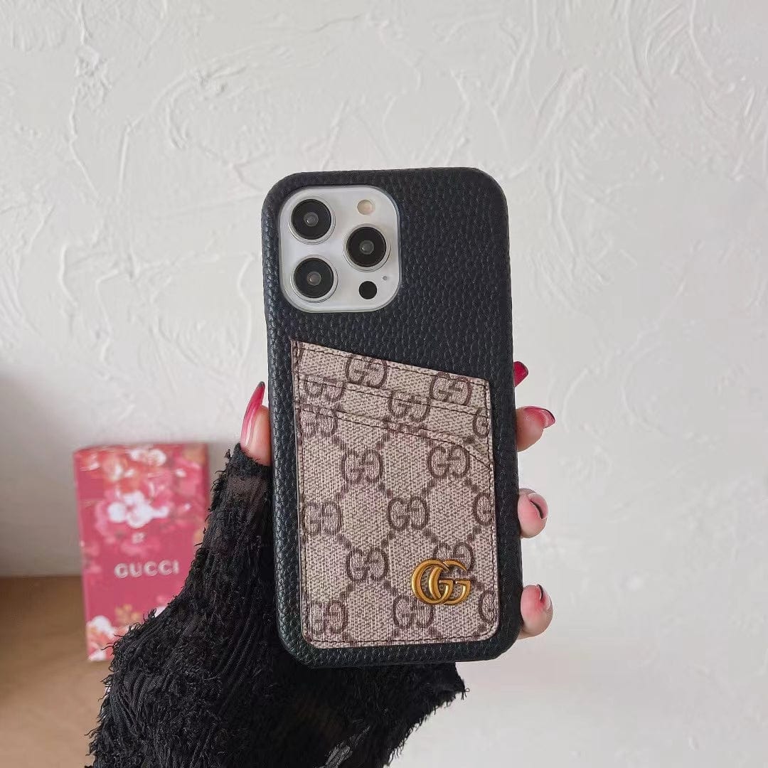 HypedEffects Embrace Italian Glamour: Introducing the gucci iPhone 17 Pouch Case