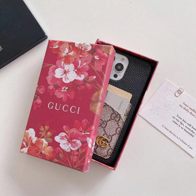 HypedEffects Embrace Italian Glamour The gucci iPhone 17 Pouch Case