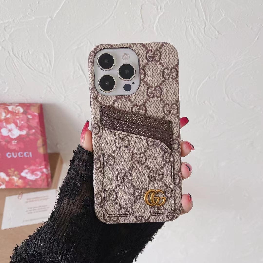 HypedEffects Embrace Italian Glamour The gucci iPhone 17 Pouch Case