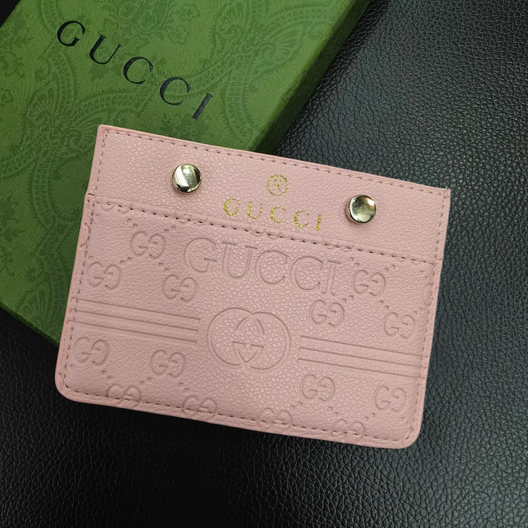 HypedEffects gucci Embossed Leather Card Holder Wallet