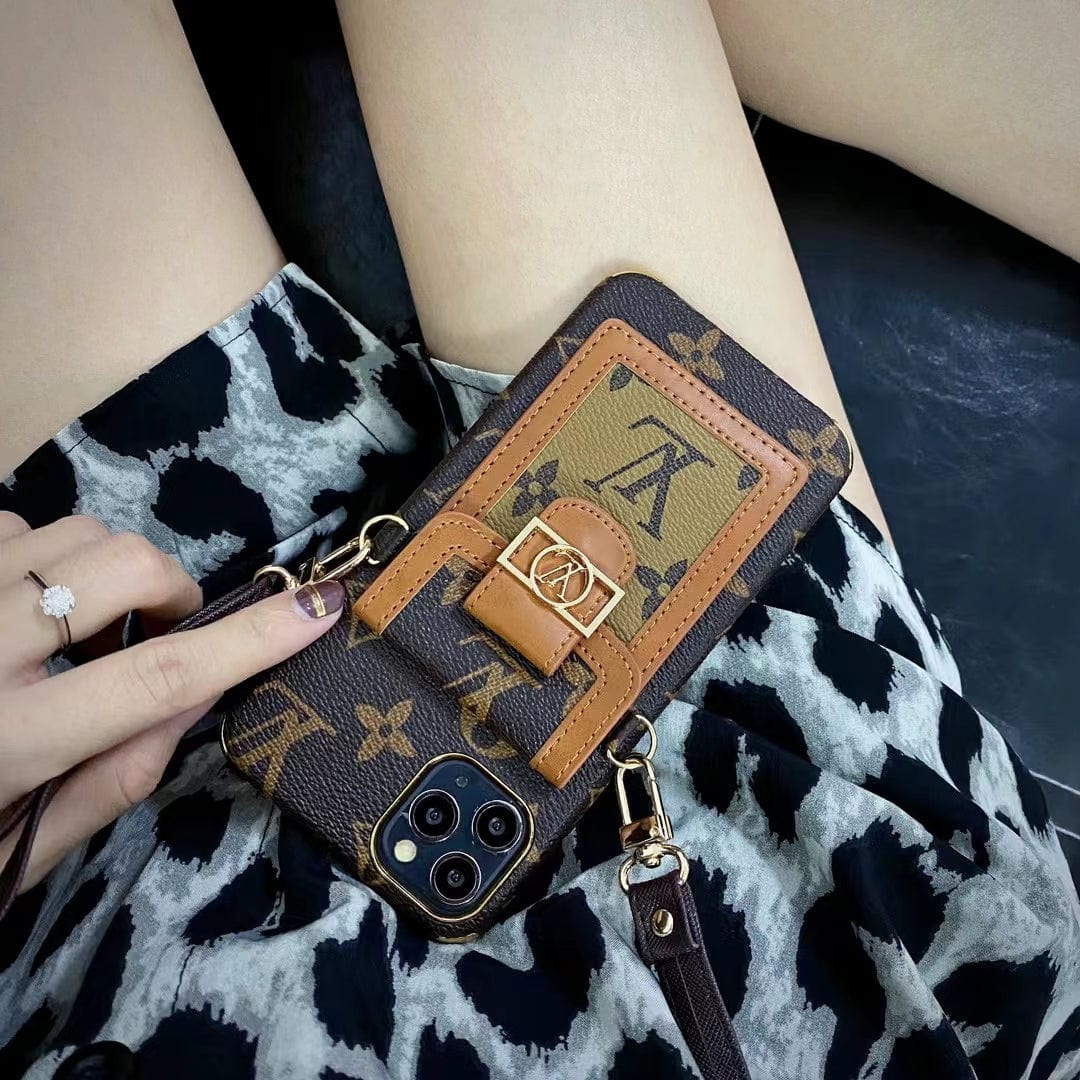 HypedEffects iPhone 17 Pro Max Case With Chain Strap Card Holder