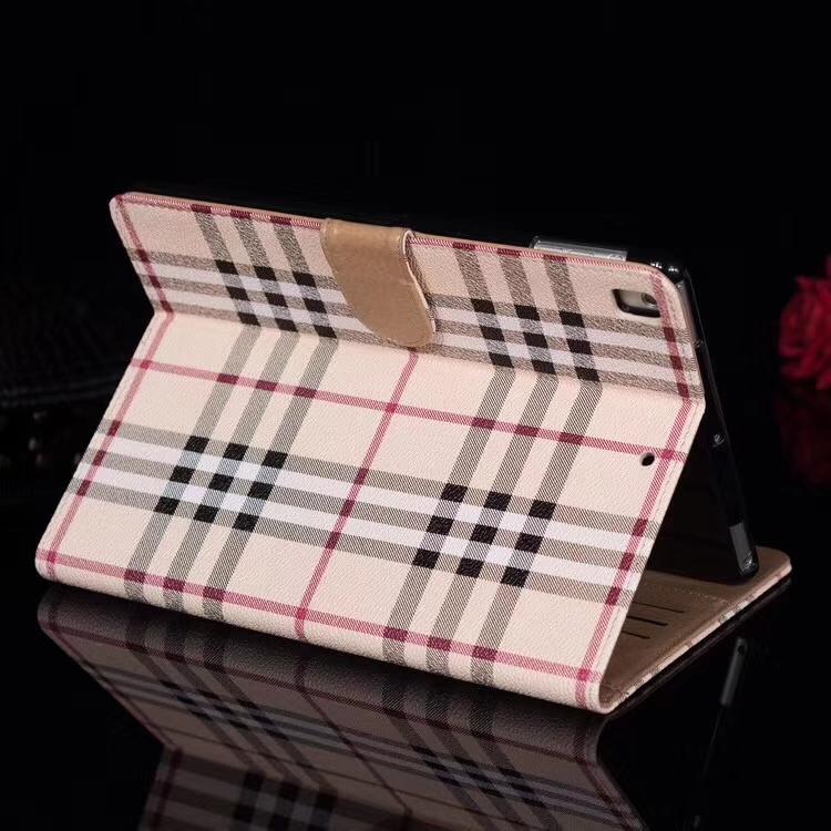 HypedEffects Leather louis vuitton And gucci iPad Flap Cases