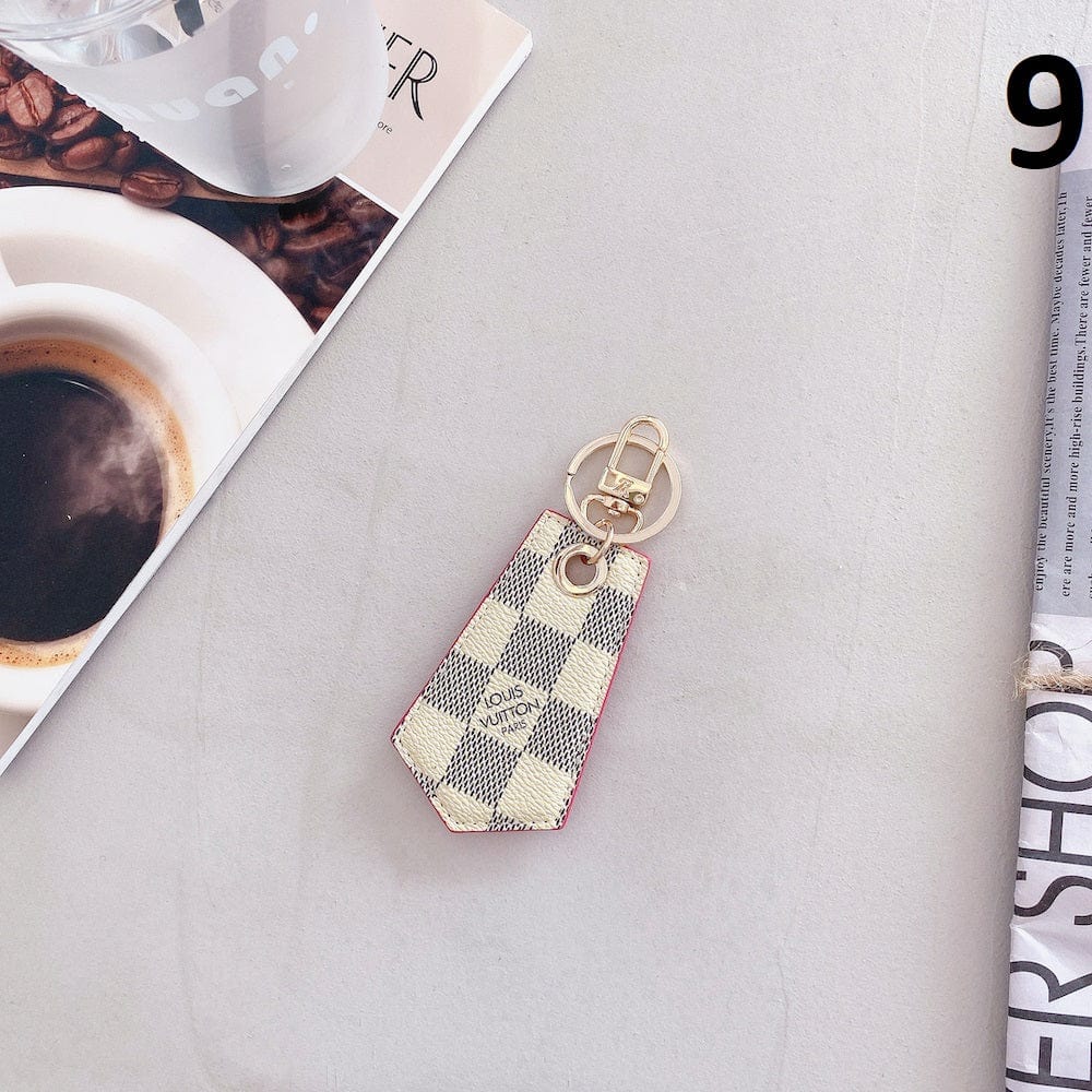 HypedEffects louis vuitton Airtag Case Holder With Keyring