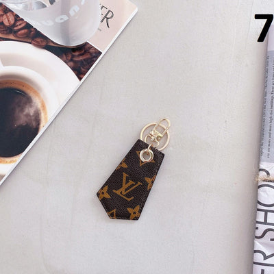 HypedEffects louis vuitton Airtag Case Holder With Keyring