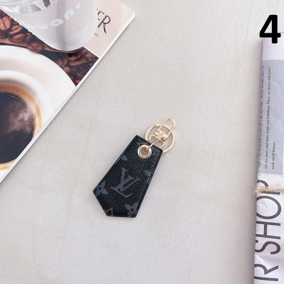 HypedEffects louis vuitton Airtag Case Holder With Keyring