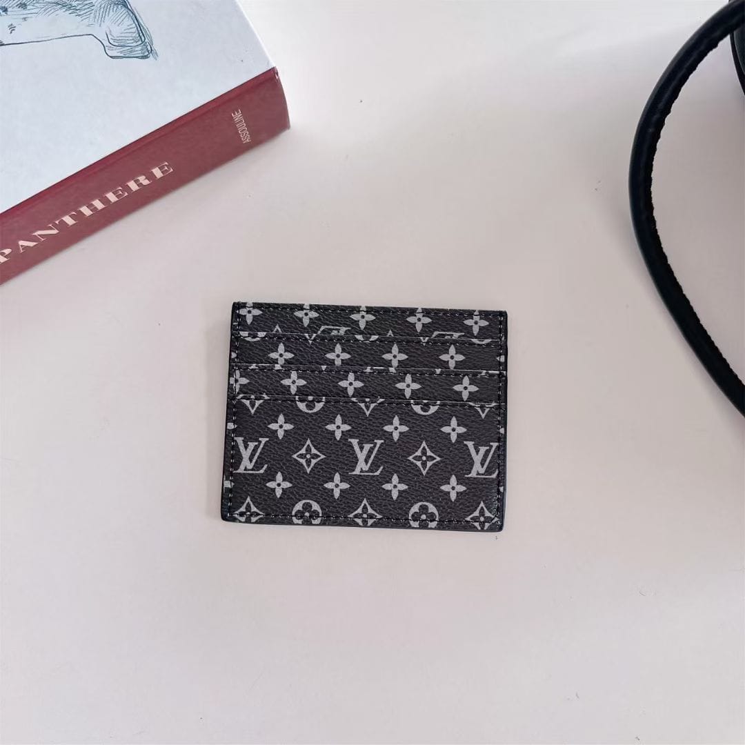 HypedEffects louis vuitton Card Holder Wallet Monogram Collection