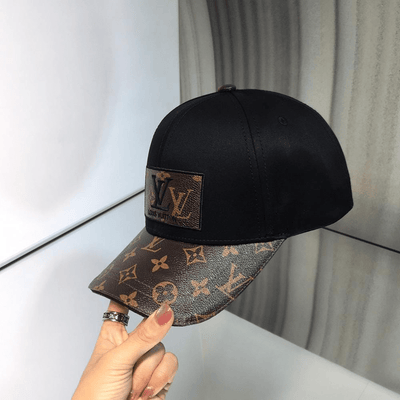 HypedEffects louis vuitton Classic Black & Brown Cap - Monogram Signature Design