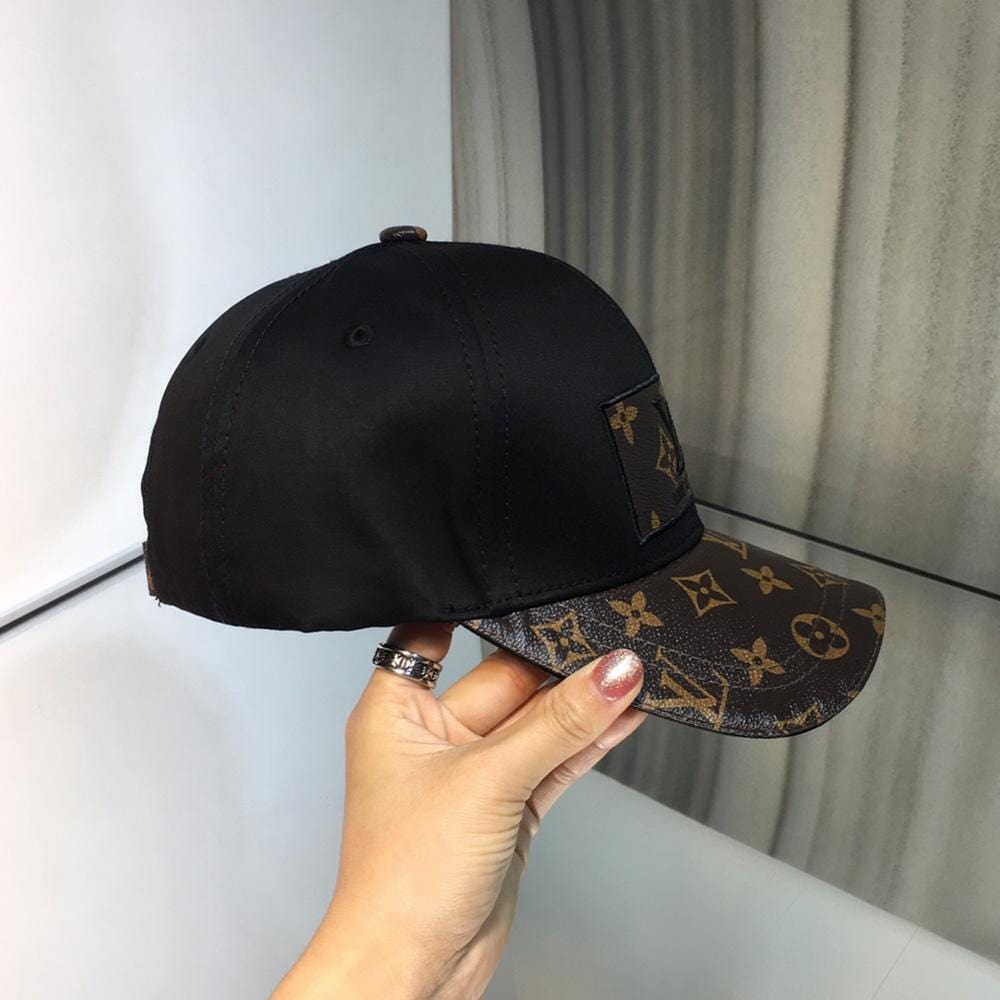 HypedEffects louis vuitton Classic Black & Brown Cap - Monogram Signature Design