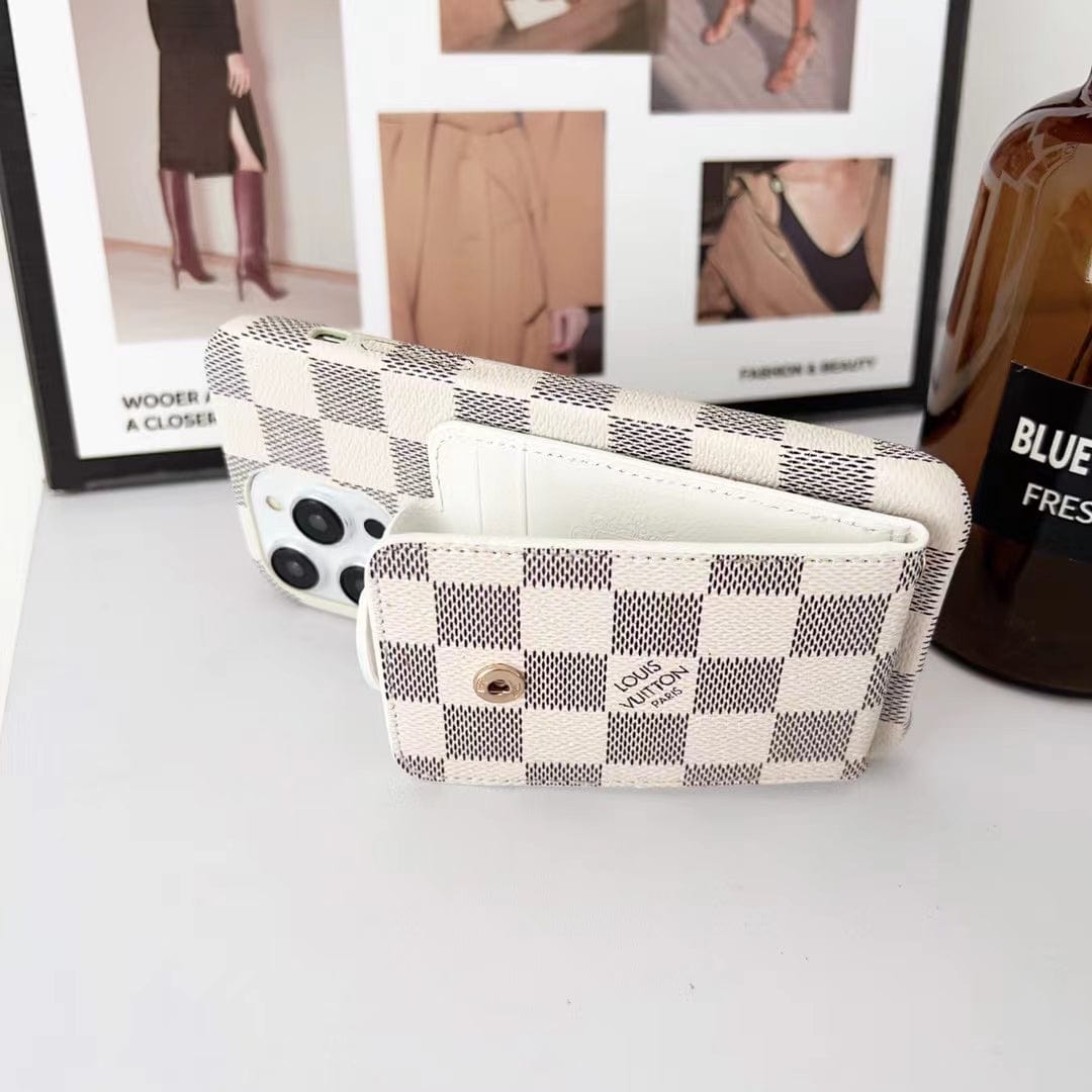 HypedEffects louis vuitton iPhone 17 Case with Wallet: A Fusion of Luxury and Functionality