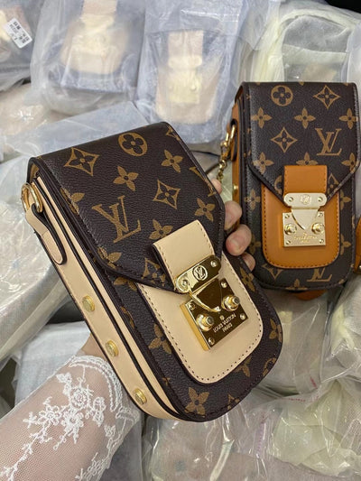 HypedEffects louis vuitton louis vuitton Phone Pouch Bags For Mobile Phones 6.7 Inch
