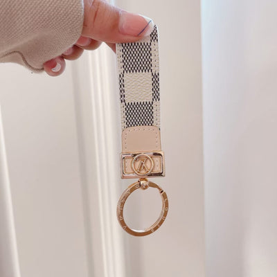 HypedEffects Louis Vuitton Monogram Key Holders with Gold Ring | LV Keychain