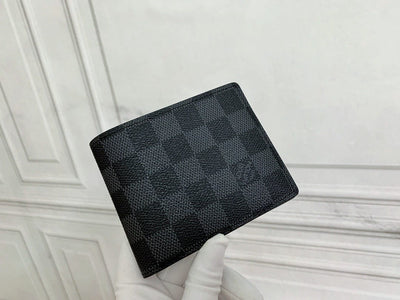 HypedEffects louis vuitton Monogram Wallet