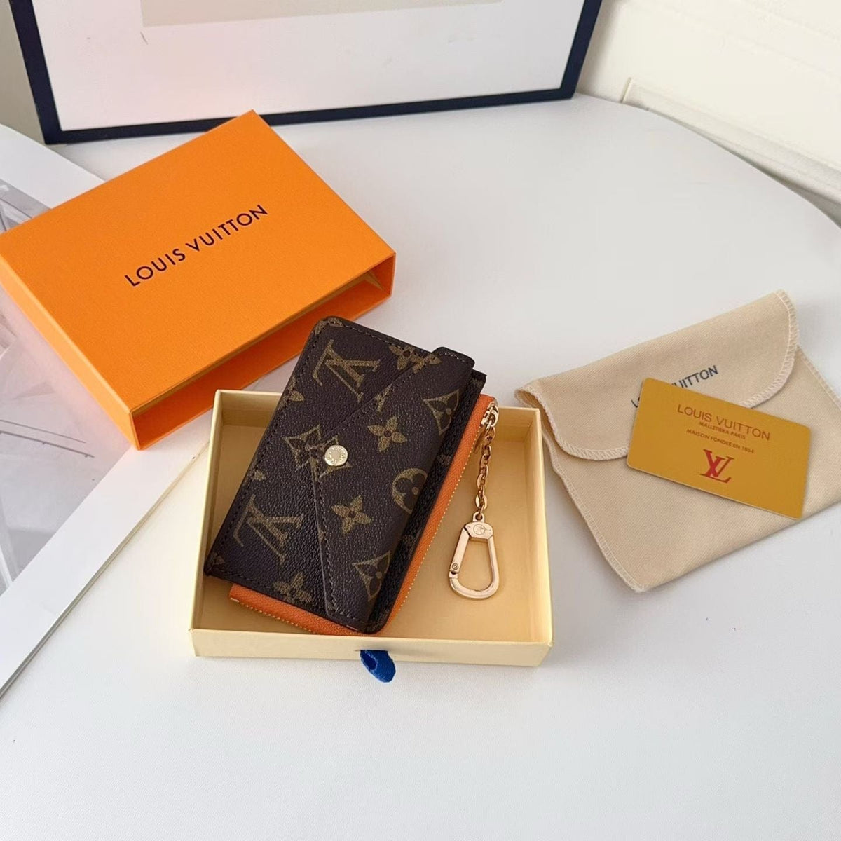 HypedEffects louis vuitton Monogram Wallet Card Holder with Key Clip