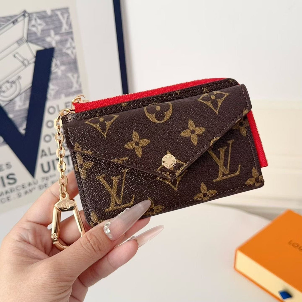 HypedEffects louis vuitton Monogram Wallet Card Holder with Key Clip