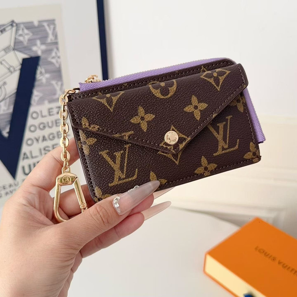 HypedEffects louis vuitton Monogram Wallet Card Holder with Key Clip
