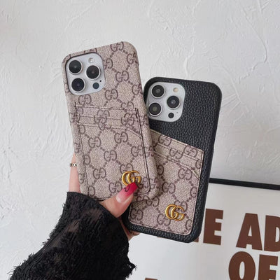 Tunde Store Embrace Italian Glamour: Introducing the Gucci iPhone 15 Pouch Case