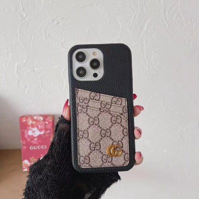 Tunde Store Embrace Italian Glamour: Introducing the Gucci iPhone 15 Pouch Case