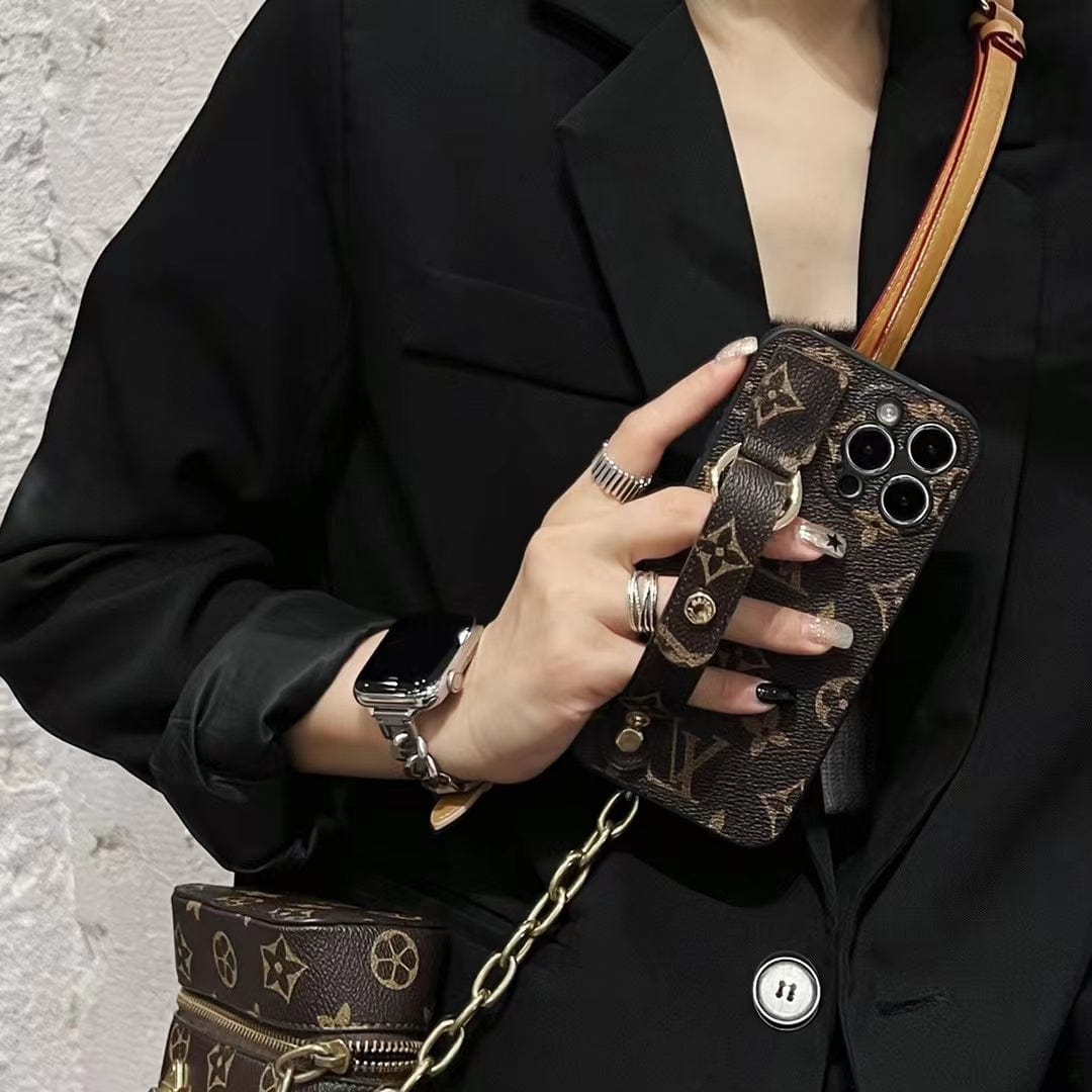 Tunde Store Louis Vuitton Monogram iPhone 15 Case |Timeless Luxury