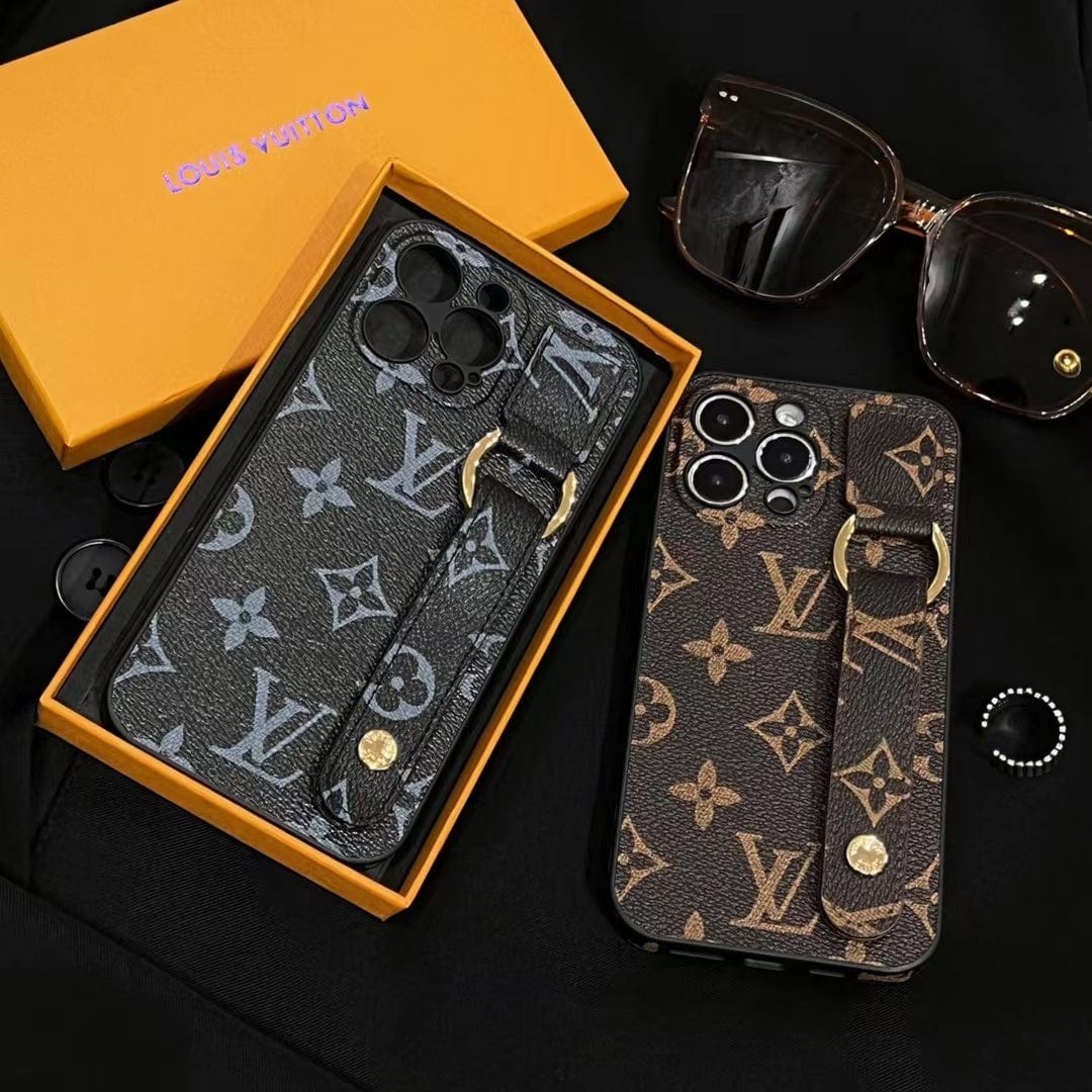 Tunde Store Louis Vuitton Monogram iPhone 15 Case |Timeless Luxury