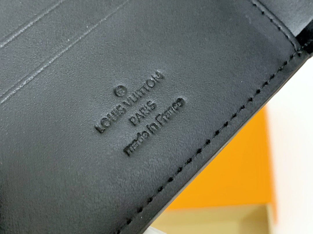 Tunde Store Louis Vuitton Monogram Wallet