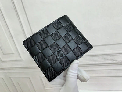 Tunde Store Louis Vuitton Monogram Wallet