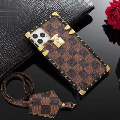 Tunde Store Louis Vuitton Trunk-Style Monogram iPhone 15 Cases with Gold Hardware